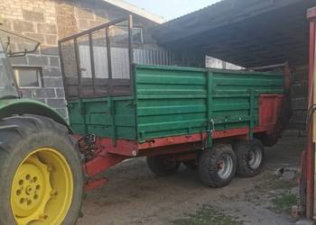 Rozrzutnik obornika Warfama 8t w bardzo dobrym stanie hydrauliczny posuw