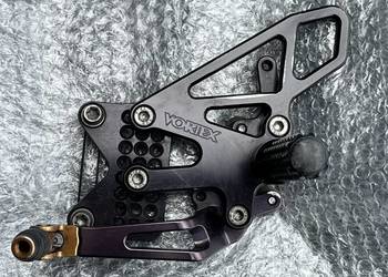 BMW S1000RR K46 09-14 SET PRAWY PODNÓŻEK VORTEX