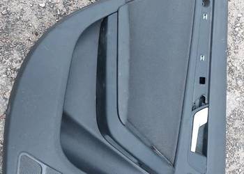 8K0867305 Boczek drzwi lewy tył Audi A4 B8 kombi
