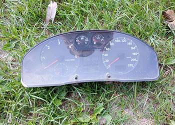 Licznik audi a4 b5 1.9 TDI 1997