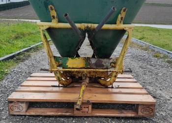 Rozsiewacz do nawozu dwutalerzowy amazone