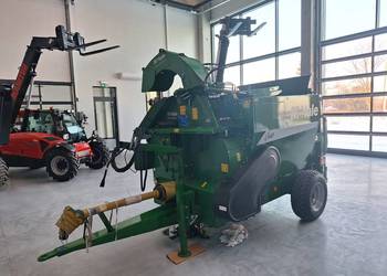 Ścielarka zaczepiana McHale C460