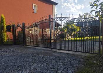 Sprzedam bramę, furtkę i słupki