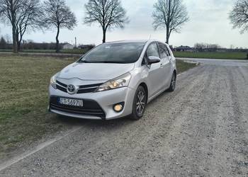 Toyota Verso 2013 rok