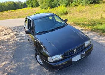 Sprzedam ładnego Seata Ibiza 1.4 benzyna 2000r