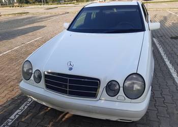 Mercedes w210 290E stan kolekcjonerski.