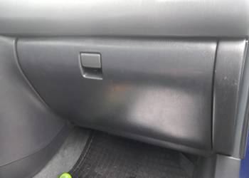 Schowek Corolla E11