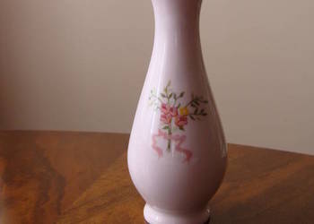 Wazonik z różowej porcelany RGK Wazonik z różowej porcelany RGK