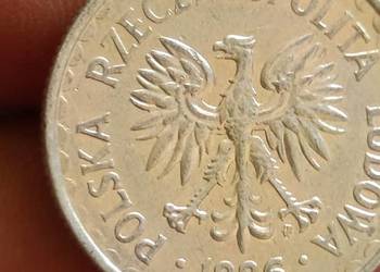 Sprzedam monete 1 zloty 1986 r mala skretka