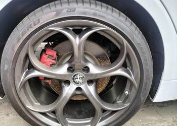 Sprzedam używane letnie opony Pirelli fabryczne Alfa Romeo Giulia