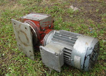 Motoreduktor przekładnia 28,8 obr/min 400V 3 fazy 0,25kW