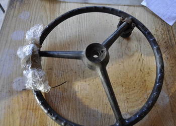 traktor , wózek widłowy kierownica z sygnałem