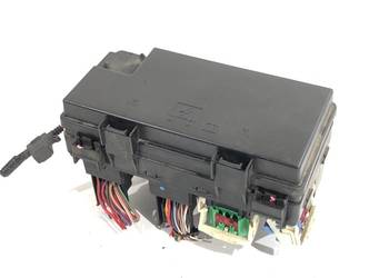 SKRZYNKA BEZPIECZNIKÓW JEEP GRAND CHEROKEE WK 68089320AE Hatchback 3.0