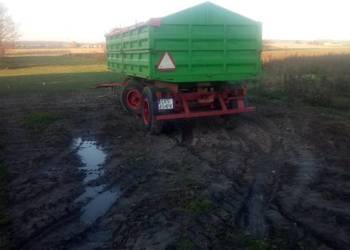 Przyczepa rolnicza HL8011