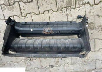 Range Rover Sport 07- kierownica powietrza przód