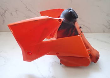 Zbiornik Paliwa Korek Boczki Owiewki KTM SX 125 200 SX-F 250 300 EXC 450 04
