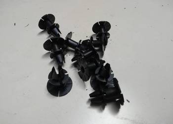 BMW E87 E84 E90 E71 zaczep dystansowy progu