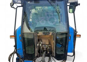 Błotnik kompletny New Holland Ford 8670