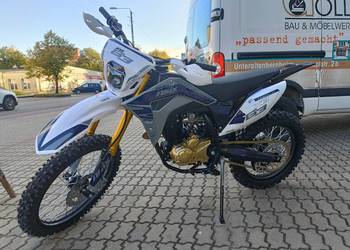 Sprzedam mtocykl CROSS ASIX  CRS 150 XB83  , 150 ccc3 nowy z gwarancją 2 la