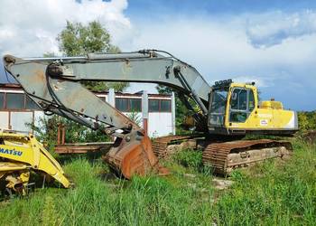 Syndyk sprzeda - koparkę gąsienicową VOLVO EC460 rok produkcji 2001