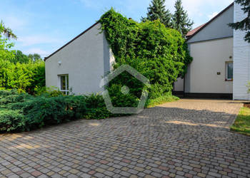 Strażów dom wolnostojący