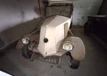 Samochód klasyk Renault Torpedo 1924