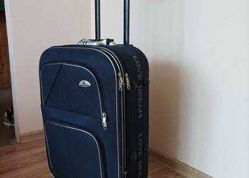 Walizka podróżna na kółkach Walizka podróżna na kółkach