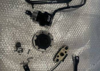 Stacyjka korek wlewu zamek Suzuki Gsxf 600 750 jajko 98-06 V72 Stacyjka korek wlewu zamek Suzuki Gsxf 600 750 jajko 98-06 V72