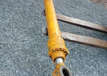Siłownik hydrauliczny JCB