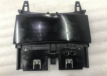 POPIELNICZKA MERCEDES W204 A2046801350