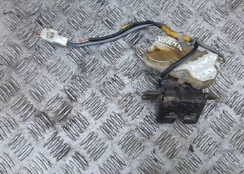 Zamek klapy bagaznika Toyota Avensis Verso 4 piny