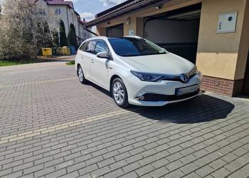 Toyota Auris 1.8 Hybrid, full led, Gaz, PRESTIGE