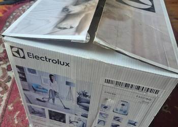 Odkurzacz workowy Electrolux model EEG411W