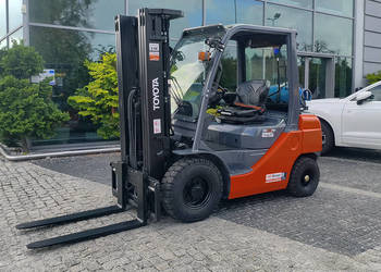 Wózek widłowy Toyota 02-8FGF25 2,5 t LPG triplex 4,7 m | 2017
