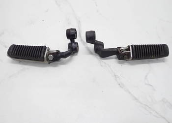 Dwa Sety Podnóżki Kierowcy Suzuki VX 800 90-97r