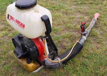 Sprzedam opryskiwacz plecakowy spalinowy