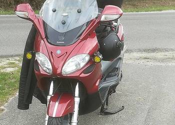 Maxiskuter Piaggio X9 500cm3