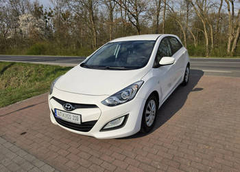 Hyundai i30 Hyundai i30 5 drzwi 1,4 benzynka 99 KM w bardzo ładnym stanie …