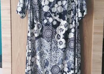 Sukienka z krótkim rękawem Sukienka z krótkim rękawem