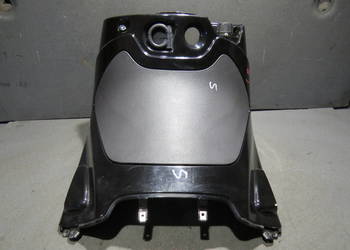 PIAGGIO BEVERLY 500 05 KOKPIT WYPEŁNIENIE SCHOWEK PRZED NOGI