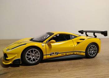 Ferrari 488 Challange Bburago 1:24