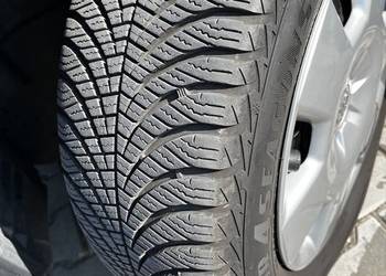 250zl za 2szt Goodyear vektor4season 195/60/15