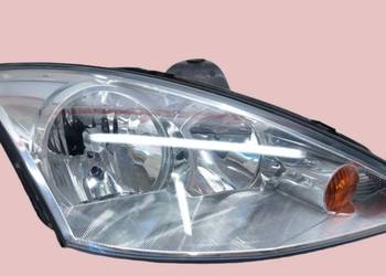Lampa przednia Focus mk2 2004