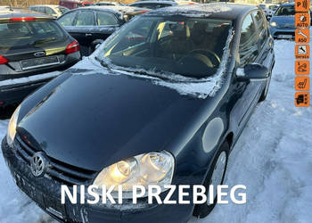 Volkswagen Golf CLIMAtronik, pogdrzewane fotele, czujniki parkowania, z Ni…