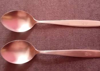 Dwie łyżki ze stali nierdzewnej Hefra. Logo GS. PRL.