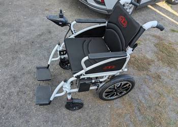 Wózek inwalidzki elektryczny