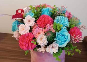 Flower box z kwiatów mydlanych