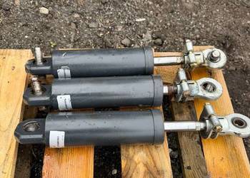 Hydrauliczny siłownik 51704901603