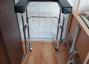 Podpórka ułatwiająca chodzenie typu Ambona Timago