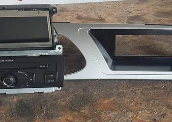 Wyświetlacz, radio, ramka Audi A4B8